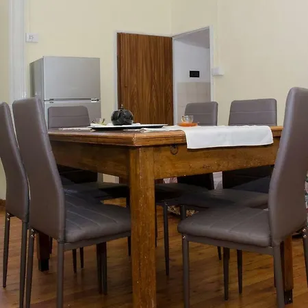 Altido Beautiful 3br For 6, Near Lake Como Apartment *
